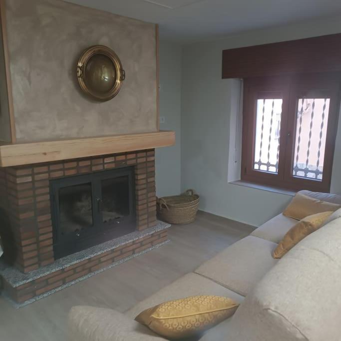 La Coveta De Biar Apartment Ngoại thất bức ảnh