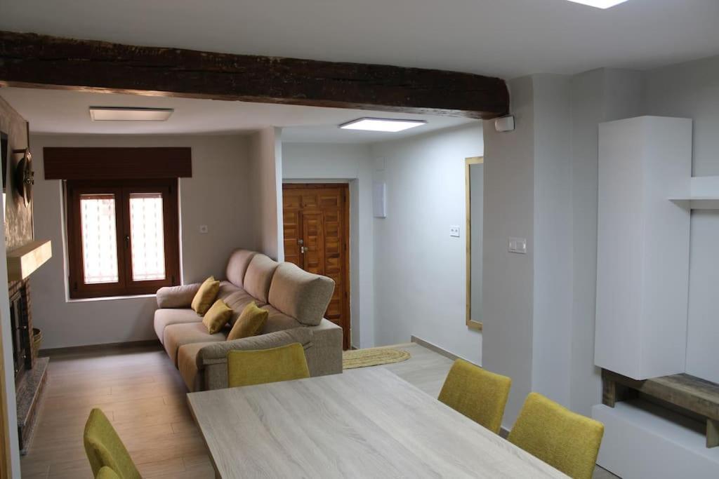 La Coveta De Biar Apartment Ngoại thất bức ảnh